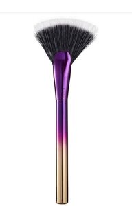 Tarte fan brush